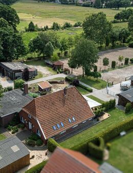 Saniertes Landhaus mit Weideflächen in Apen - Apen