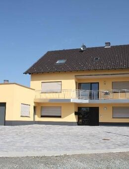 Großzügige moderne Wohnung mit großer Terrasse, Balkon - Garage und Garten ... - Konken
