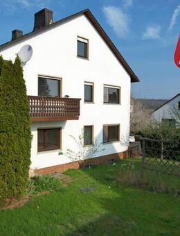 Bezugsfreies Zweifamilienhaus in begehrter Lage - provisionsfrei - Hohenahr