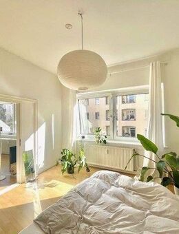 Ab 01.12.2025: Helle Zwei-Zimmer-Wohnung mit Balkon nahe Blücher - Kiel