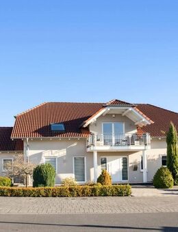 Luxuriöses Wohnen: Moderne Villa mit privatem Gartenparadies - Niedermohr