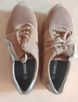 Schöne Jacke zu verkaufen(Schuhe) - München
