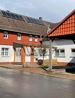 2-Familienhaus auf parkähnlichem Grundstück, zwei Garagen u.v.a.m. Pavillon - Krebeck