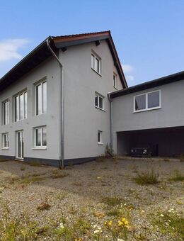 Zweifamilienhaus - EINMALIG // SIE bestimmen den PREIS - Nußbach