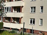 Helle 3-Raum Komfort-Wohnung mit Balkon, großer Garage und Gartennutzung - Chemnitz