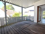Gepflegte 3- Zi.- Whg. mit Balkon und Aufzug am alten Golfplatz - Leonberg (Baden-Württemberg)