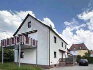 Viel Potential bietet dieses zentral gelegene EFH/ZFH in Schwabach mit 2 Garagen - Schwabach Zentrum
