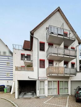 Kapitalanlage in Bisingen: Vermietete 2-Zimmer-Wohnung mit zwei Balkonen und Garagenstellplatz - Bisingen