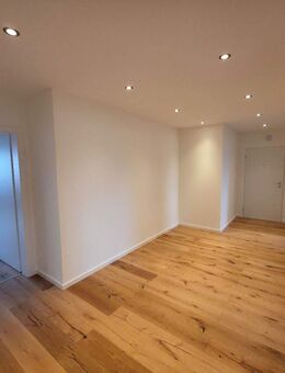 Perfekt für ein junges Paar - 3-Zimmer-Wohnung, frisch saniert, modern und bezugsfertig! - Mühldorf (Inn)