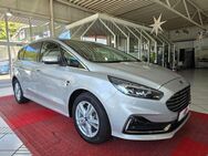 Ford S-Max Titanium+NAVI+KAMERA+DAB+KEYLESS+LED+AHK+ - Lahnstein