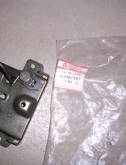 MB401257 Motorhaubenschloss Mitsubishi Colt/Lancer/Galant - Hannover Vahrenwald-List
