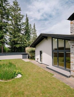 Stilvoller Bungalow mit Traumgarten - München