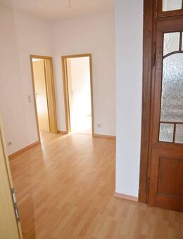 Helle, große 3-Raum-Wohnung - Greiz