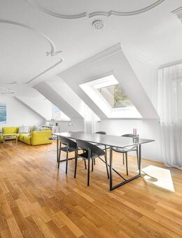 Mit Liebe zum Detail - stilvoll sanierte 2,5-Zimmer-Wohnung mit Charakter - München