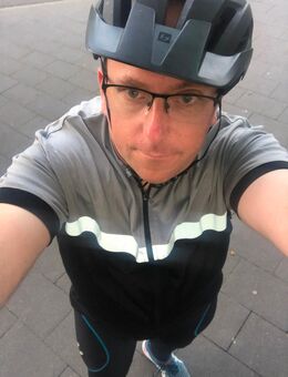 Suche nette Kontakte für gemeinsame Unternehmungen - Wesel Zentrum