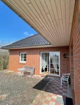 Knuffiger Bungalow Nähe Schwerin mit Pferdewiese - Stralendorf