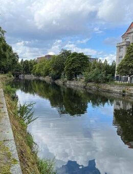 nahe Teltowkanal vermietete Altbauwohnung - Berlin