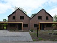 Neubau und Erstbezug: Moderne Doppelhaushälfte in Rastede umgeben von Grün - Rastede
