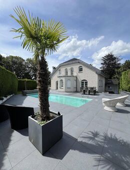 GEGEN GEBOT: VILLA MIT POOL AM KATERNBERG | BESTLAGE - Wuppertal