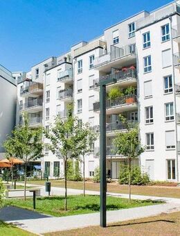 Elegante 3-Zimmer-Wohnung mit sonniger Terrasse und moderner Küche in ruhiger Lage - Frankfurt (Main)