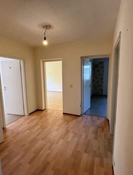 Gut geschnittene 3-Zi.-Wohnung mit West-Loggia - Unterhaching