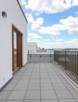 Penthouse mit großzügiger Dachterrasse & modernem Wohnkomfort - stilvoll leben über den Dächern - Frankfurt (Main)