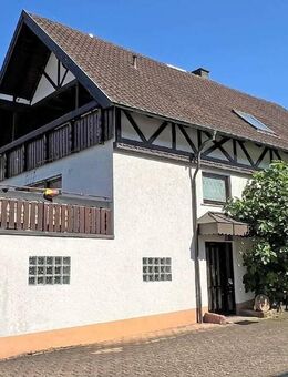 Attraktives Einfamilienhaus mit lichtdurchflutetem Wohnbereich und Balkon - perfekt für Ihre Familie - Bühl