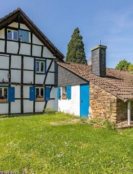 WebrsWohnWelt***ROMANTISCHES FACHWERKHAUS*** - Neunkirchen-Seelscheid