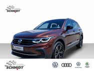 VW Tiguan, 2.0 TDI Move, Jahr 2023 - Bernsdorf (Regierungsbezirk Chemnitz)