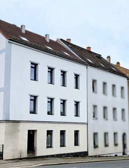 Anlageobjekt: Neu saniertes Mehrfamilienhaus, zentral gelegen in Werdau bei Zwickau - Werdau
