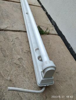 Feuchtraumlampe Baustellenlampe Langfeldleuchte - Fulda Zentrum