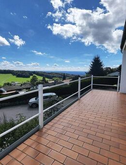 Charmante Ferienwohnung mit traumhafter Fernsicht - Thurmansbang