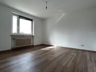 *Renovierte* 2 Zimmer Wohnung mit Balkon in zentraler Lage von 86633 Neuburg an der Donau - Neuburg (Donau)