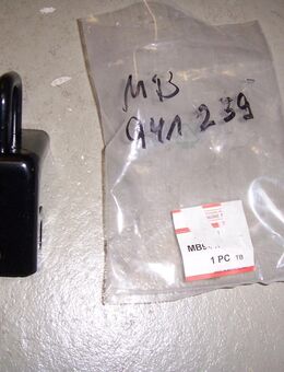 MB941239 Schliessplatte, Sitz hinten Mitsubishi Carisma - Hannover Vahrenwald-List