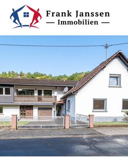 Freistehendes Doppel-Einfamilienhaus in Pomster - Eingezäunter Garten - 2 Garagen - Waldblick - Pomster