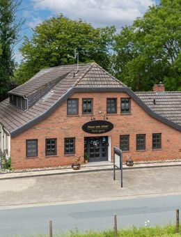 Direkte Deichlage! Etabliertes Hotelanwesen mit Option zum Bauprojekt für Ferienwohnungen - Butjadingen