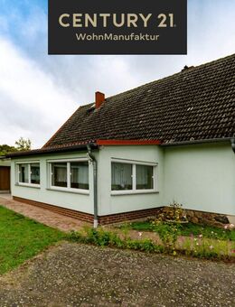 Charmantes Bauernhaus (BJ 1940) auf großzügigem Grundstück - Löwenberger Land