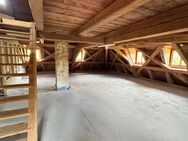 Außergewöhnliche Galeriewohnung im denkmalgeschützten Pfarrhaus - Gewerbe optional! - Seubersdorf (Oberpfalz)