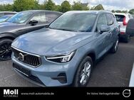 Volvo XC40, Plus Bright B3 EU6d digitales Sitze HarmanKardon, Jahr 2023 - Aachen