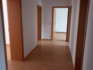 Einziehen und wohlführen in der hellen Drei-Zimmer-Wohnung mit Balkon - Chemnitz