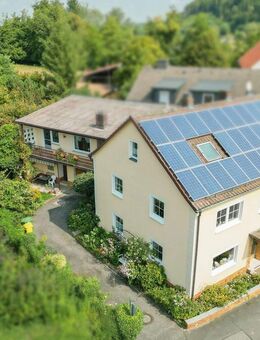 Großes Haus mit Garage und Photovoltaikanlage! - Mitwitz