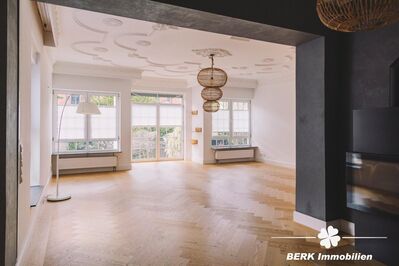 BERK Immobilien - charmante Stilaltbau-Villa mit 3,5 Einheiten in top Lage von HU, direkt an der Kinzig