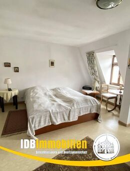 Appartement möbliert und mit kleiner Küchenzeile - Freital
