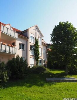 MEGA !!! tolle 2-Zimmer-DG-Wohnung, 01705 Pesterwitz, großer Balkon, Wannenbad mit Fenster - Freital