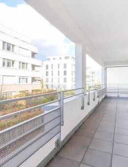 Exklusiv Leben am Rheinufer Süd - Großzügige 4-Zi.-Wohnung mit Balkon + Loggia auf 118m²! - Ludwigshafen (Rhein)