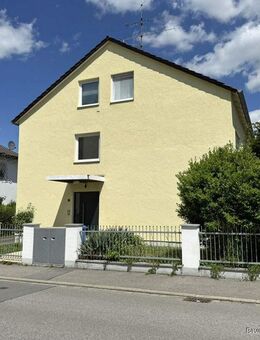 Attraktives Dreifamilienhaus mit Garagen in zentraler Lage von Straubing - Solide Kapitalanlage - Straubing