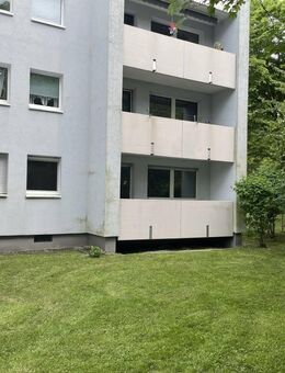 Leere 3- Zi. Wohnung in Delkenheim - Wiesbaden