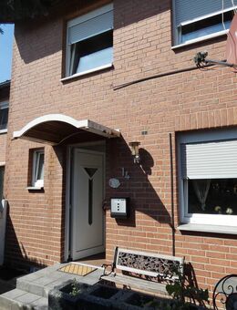 Eigenheim statt Miete: Modernes Reihenhaus in ruhiger Lage von Harsewinkel zu verkaufen - Harsewinkel (Mähdrescherstadt)