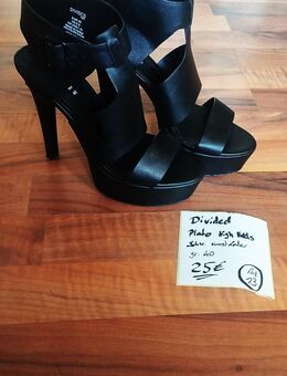 Verschiedene High Heels - Markneukirchen