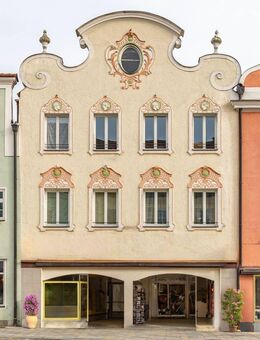 Historisches Juwel mit Perspektive: Stilvolles Wohn- und Geschäftshaus in Toplage - Vilsbiburg